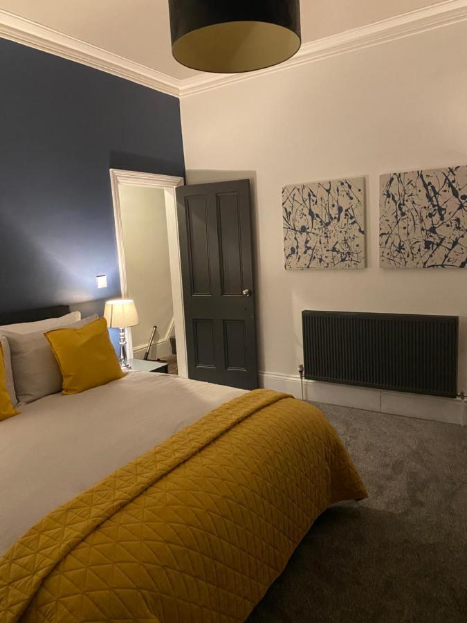 Refurbished 3 Bed House In Mánchester Exterior foto